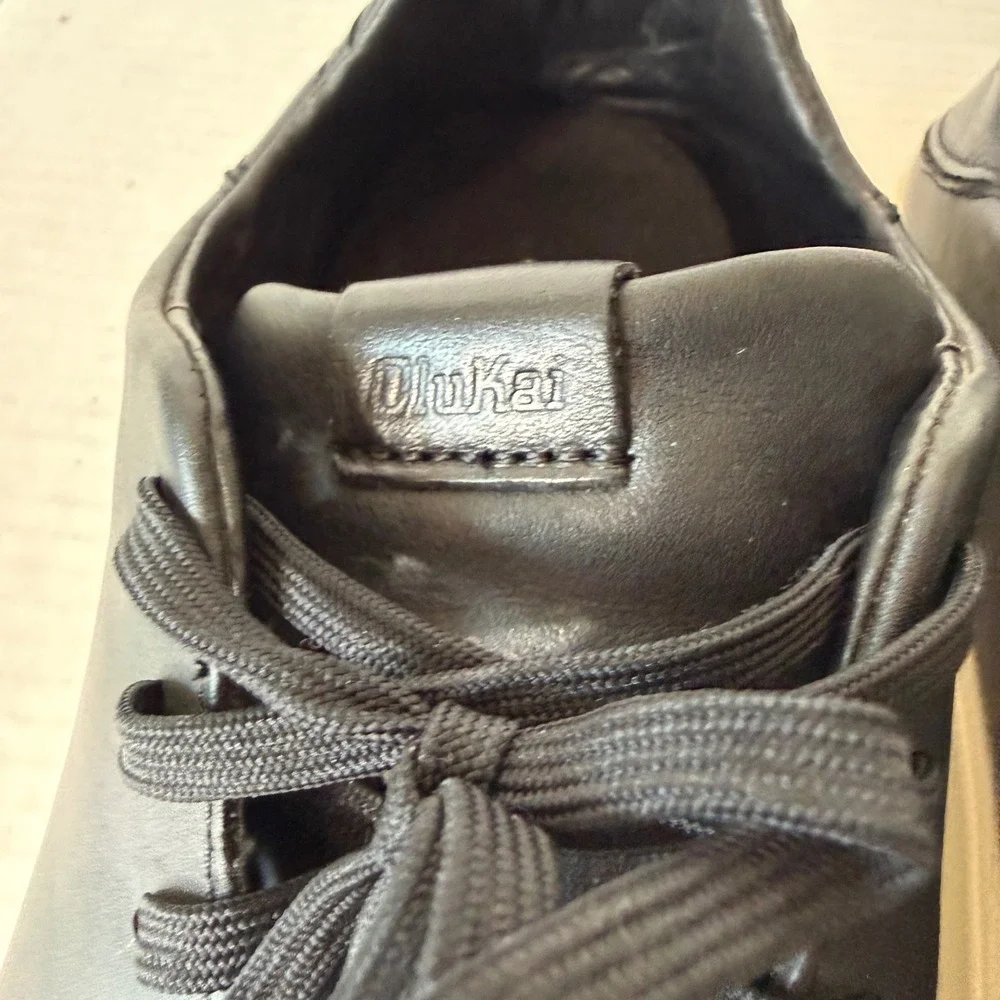 OluKai Men's Lae'ahi Lī 'Ili Waterproof Leather Onyx Black Sneaker Size 9.5